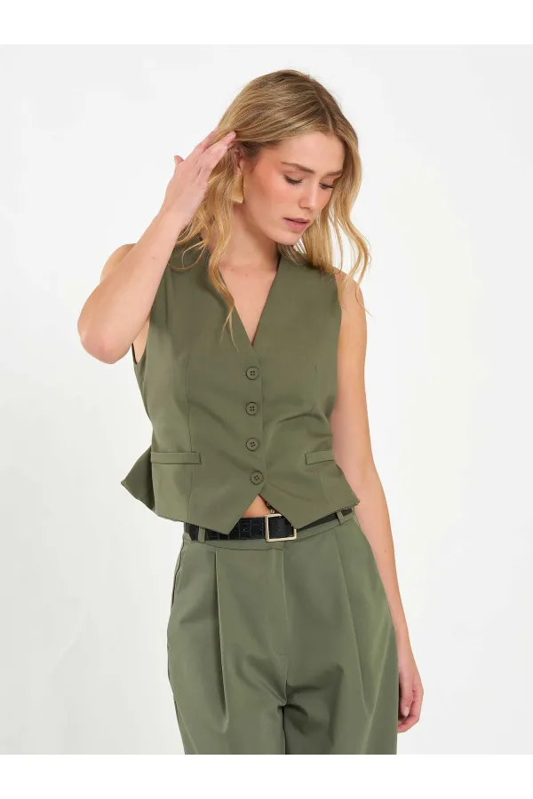 120738 Sırtı Tokalı Yelek