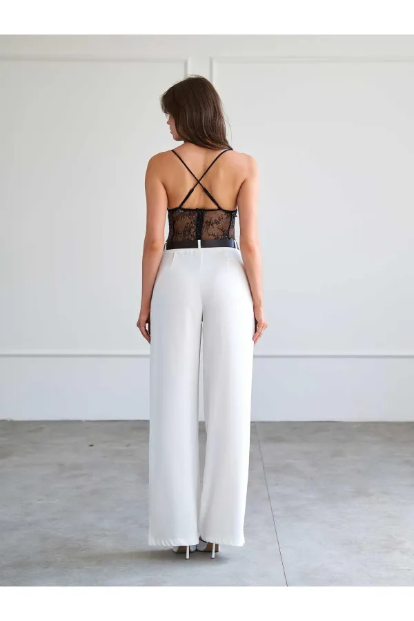 071914 Dantel Sırtı Çapraz Askılı Bodysuit