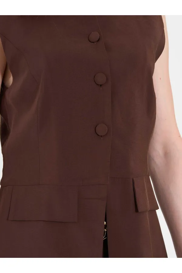 120732 Vest with Ruffled Hem