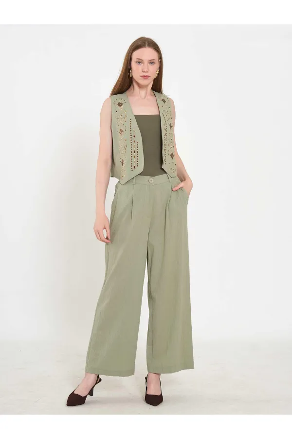 220524 Embroidered Vest Set