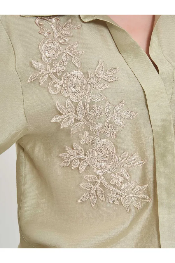 080820 Tencel Shirt with Lace Details