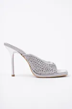 Muggo PUJA Küt Burun İnce Topuklu Taşlı Kadın Topuklu Terlik