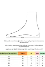 Ballerines en cuir cloutées à boucle dorée Muggo ZENA pour femmes