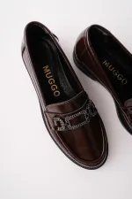 Mocassins décontractés pour femmes Muggo ARVEN avec boucle en métal et détails en pierre