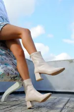 Bottes à talons pour femmes Muggo SASHA à bout carré et fermeture éclair arrière garanties