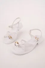 Muggo HOLİDAY Gold Metal Detaylı Parmak Arası Ayarlanabilir Kemerli Düz Kadın Sandalet