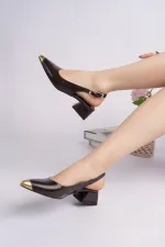 Muggo CHANCE Gold Pointed Toe Open Back Women's Low Heel Shoes with Toe Detail