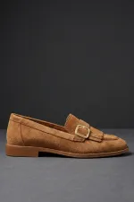 Mocassins décontractés pour femmes Muggo TUFT en daim avec boucle dorée et pampilles