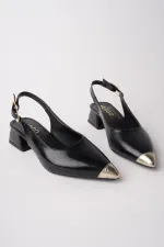 Chaussures à talons bas pour femmes Muggo CHANCE, bout pointu doré et talon ouvert à l'arrière, avec détail sur les orteils