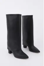 Muggo REBECA Sivri Burun Kalın Topuklu Kadın Çizme