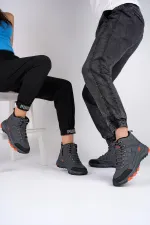 Bottes d'hiver unisexes Muggo Alaska, garanties pour la randonnée en plein air, à lacets et fermeture éclair latérale.