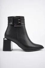 Muggo CHILY Guaranteed Women's Boots with Thick Heel and Belt and Buckle Detail