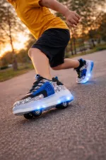 Muggo FLOW Çocuk Işıklı Patenli Tekerlekli Sneaker Spor Ayakkabı Muggo FLOW Çocuk Işıklı Patenli Tekerlekli Sneaker Spor Ayakkabı