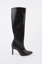 Muggo CLARİSSA Sivri Burun Kroko Desenli İnce Topuklu Kadın Çizme