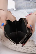 Muggo LITTLE Women's Wallet with Coin & Paper Money Compartment and Zippered Card Holder