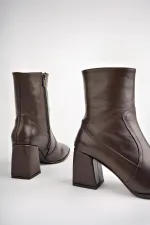 Muggo ADELA Garantili Hakiki Deri Kare Burun Fermuarlı Topuklu Kadın Bot