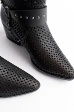 Bottes de cowboy d'été à talons pour femmes Muggo BURNING Guaranteed, ornées de chaînes découpées au laser et perforées.