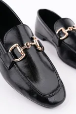 Muggo STRIDE Women's Casual Loafer Shoes with Metal Buckle