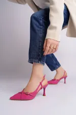 Muggo İCONS Sivri Burun Arkası Açık Kemer Detaylı İki Bantlı Kadın Topuklu Ayakkabı