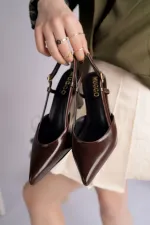 Chaussures à plateforme pour femmes Muggo MARBELLA à bout pointu et talon ouvert