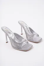 Muggo PUJA Küt Burun İnce Topuklu Taşlı Kadın Topuklu Terlik