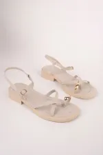 Muggo HOLİDAY Gold Metal Detaylı Parmak Arası Ayarlanabilir Kemerli Düz Kadın Sandalet