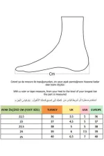 Escarpins classiques à talons hauts Muggo AMRITA pour femmes, bout pointu, ornés et talon ouvert.