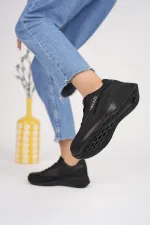 Chaussures de sport orthopédiques décontractées à lacets pour femmes Muggo Happy Guaranteed, élégantes et confortables