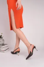 Muggo VİVARA Zincir Detaylı Sivri Burun Arkası Açık Kadın Topuklu Ayakkabı