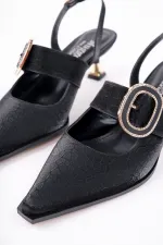 Muggo MARİANA Toka Detaylı Kadın Günlük Klasik Topuklu Ayakkabı