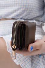 Muggo LITTLE Women's Wallet with Coin & Paper Money Compartment and Zippered Card Holder