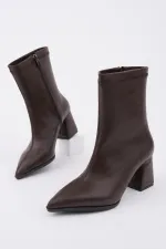 Bottes Muggo CODI à bout pointu, talon épais et fermeture éclair pour femmes