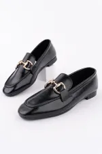 Muggo STRIDE Women's Casual Loafer Shoes with Metal Buckle