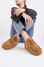 Muggo KOZMOS Kalın Taban Bağcıklı Yıldız Detaylı Kadın Kışlık Sneaker Spor Ayakkabı Muggo KOZMOS Kalın Taban Bağcıklı Yıldız Detaylı Kadın Kışlık Sneaker Spor Ayakkabı
