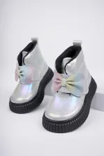 Bottes d'hiver pour enfants Muggo NIXIE, semelle antidérapante garantie, confort optimal, fermeture velcro et nœud.