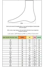 Sandales orthopédiques légères Muggo JAZZ pour filles, conçues pour un usage quotidien, avec détails tricotés et fermeture velcro.