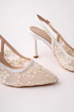 Chaussures habillées pour femmes Muggo ARIS à bout pointu et talon fin, ornées de dentelle