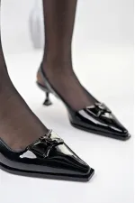 Muggo FOREST Arkası Açık Toka Detaylı Günlük Klasik Topuklu Kadın Stiletto Ayakkabı