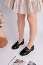 Mocassins décontractés pour femmes Muggo ARVEN avec boucle en métal et détails en pierre