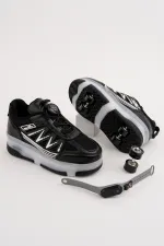 Muggo SKATE Kids' Light-Up Roller Skates/Sneakers Muggo SKATE Kids' Light-Up Roller Skates/Sneakers