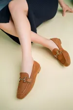 Mocassins décontractés en cuir pour femmes Muggo MONA avec boucle métallique garantie