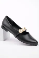 Ballerines Muggo POENA à bride unique pour femme, ornées d'une broche.