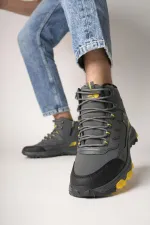 Bottes d'hiver unisexes Muggo Alaska, garanties pour la randonnée en plein air, à lacets et fermeture éclair latérale.