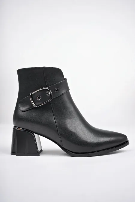 Bottes décontractées pour femmes Muggo RAISON avec ceinture et fermeture éclair, bout pointu.