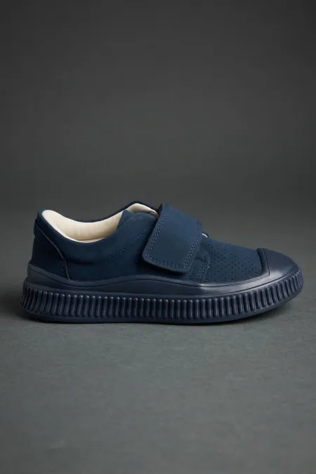 Chaussures de sport unisexes Muggo RONY pour enfants, respirantes et perforées à scratch, idéales au quotidien.