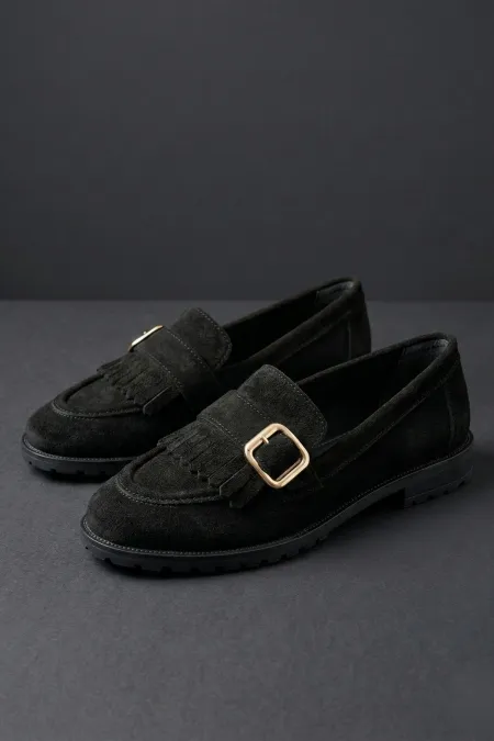 Mocassins décontractés pour femmes Muggo TUFT en daim avec boucle dorée et pampilles