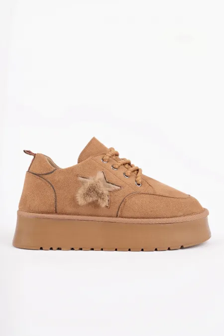 Chaussures de sport d'hiver pour femmes Muggo KOZMOS à semelle épaisse et lacets avec détail étoile