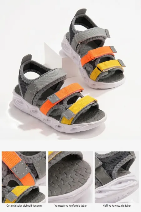 Muggo NAVI Boys' Velcro Light-Up Sandals