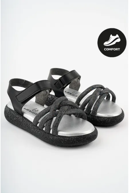 Sandales orthopédiques légères Muggo JAZZ pour filles, conçues pour un usage quotidien, avec détails tricotés et fermeture velcro.