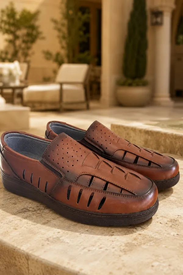 Muggo ROVERY Men's Casual Comfortable Perforated Sandals